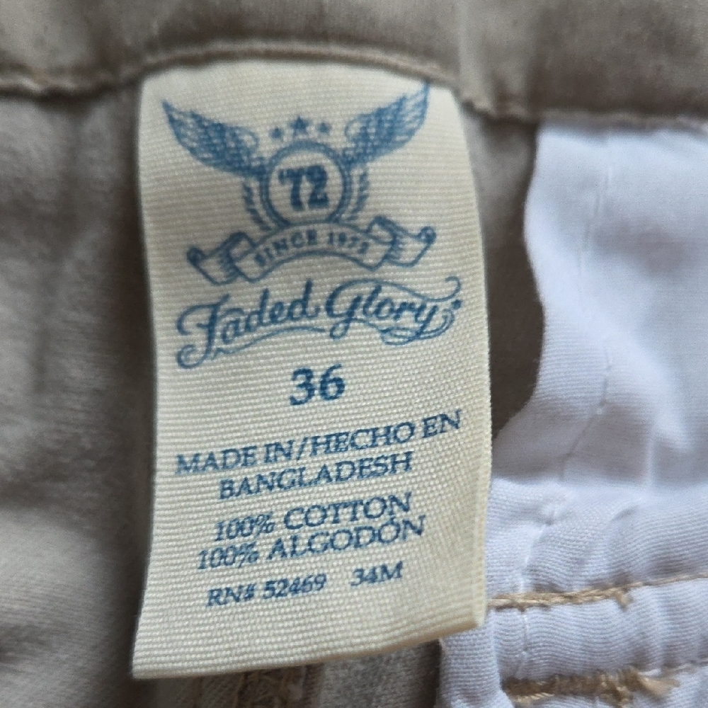 Faded Glory Beige/Tan Cargo Shorts with Button Flap Pockets - Picture 2 of 3